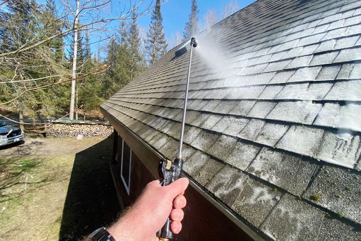 Roof Pressure Cleaning